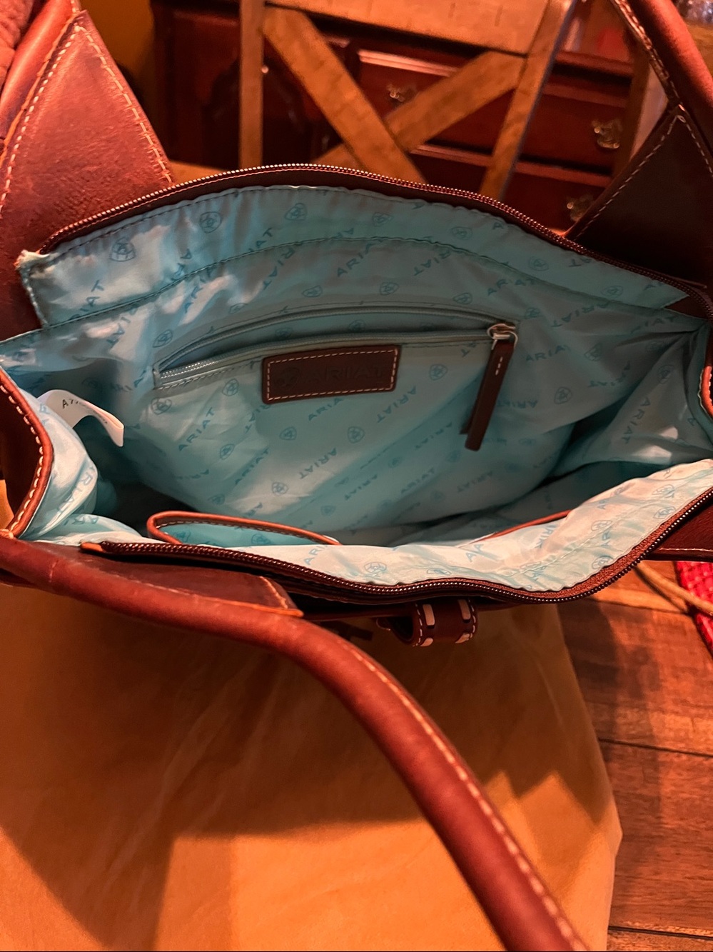 Ariat Dark Brown Round Leather Shoulder Bag - Picture 7 of 8